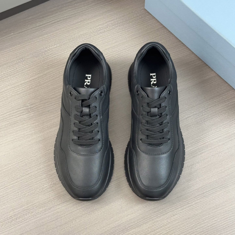 Pra*a casual shoes